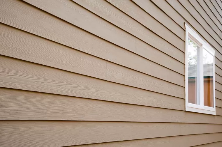 Bardage composite imitation bois vertical, Coutras, DESJARDINS Construction Métallique