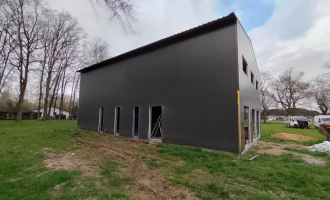 Pose de bardage métallique, Coutras, DESJARDINS Construction Métallique