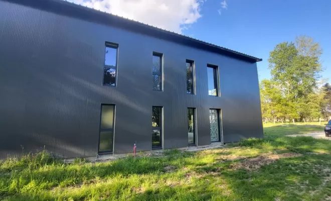 Pose de bardage métallique, Coutras, DESJARDINS Construction Métallique